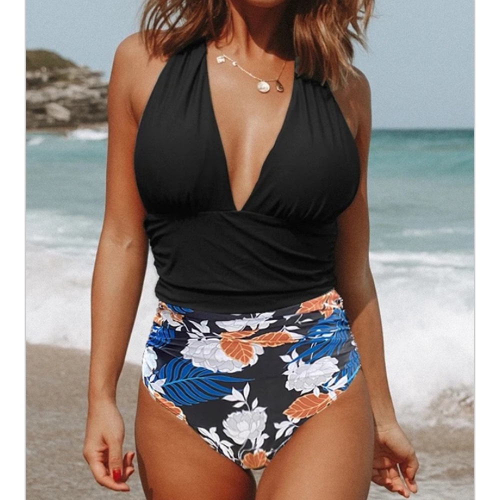 Beachsissi Halter Top Retro Floral Swimsuit NWT!